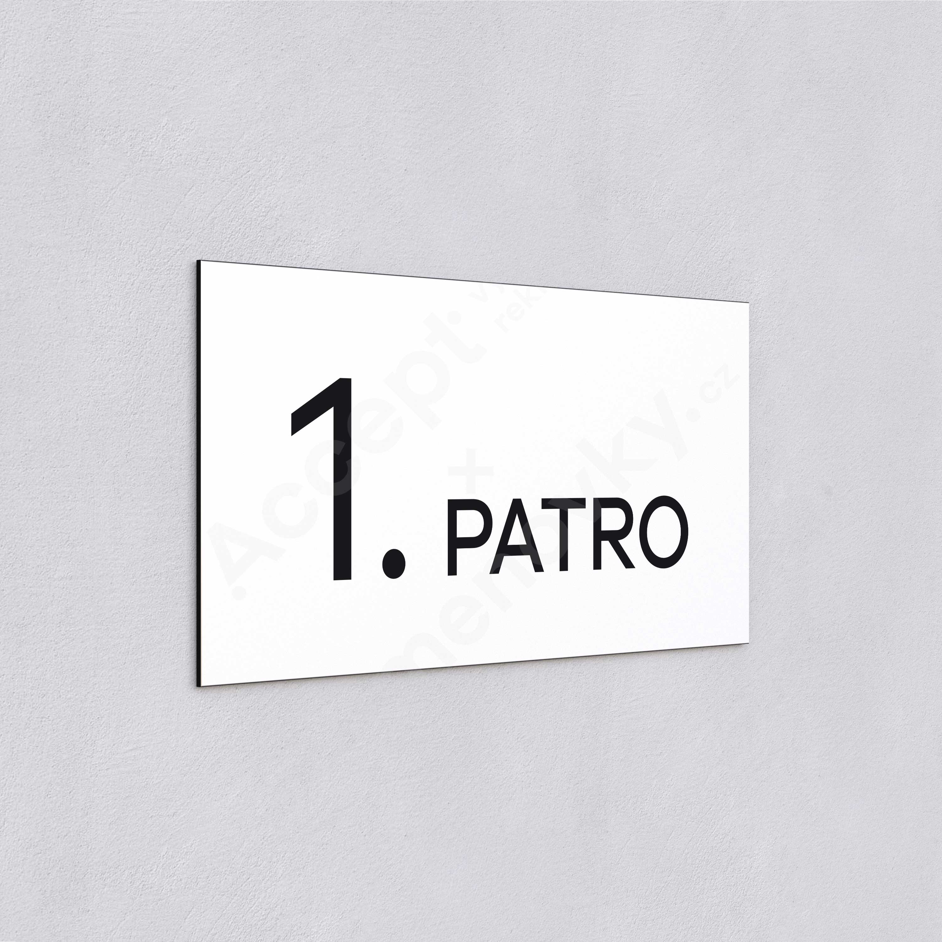 ACCEPT Označení podlaží "1. PATRO" (300 x 150 mm) - bílá tabulka - černý popis