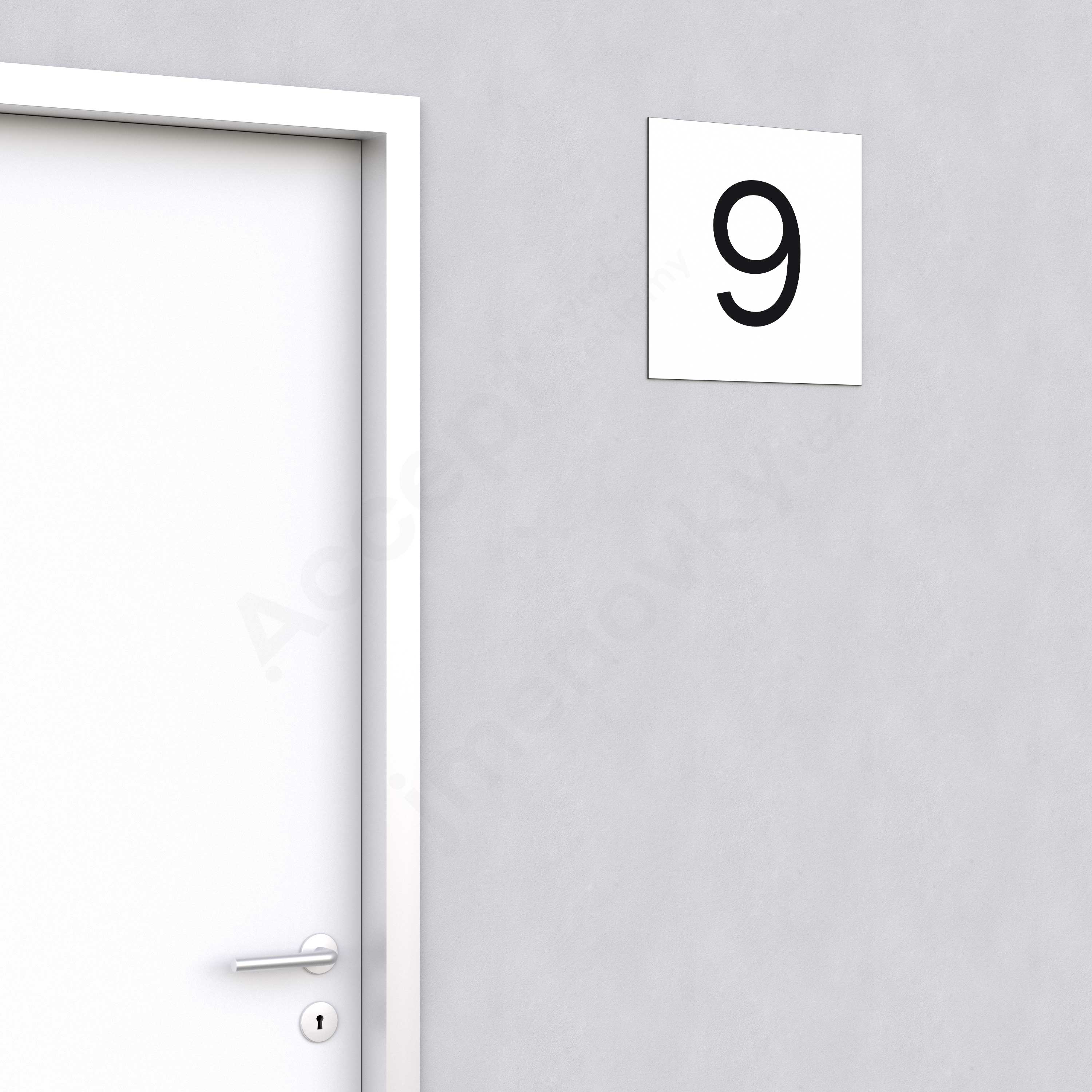 Označení podlaží - číslo "9" - bílá tabulka - černý popis - náhled