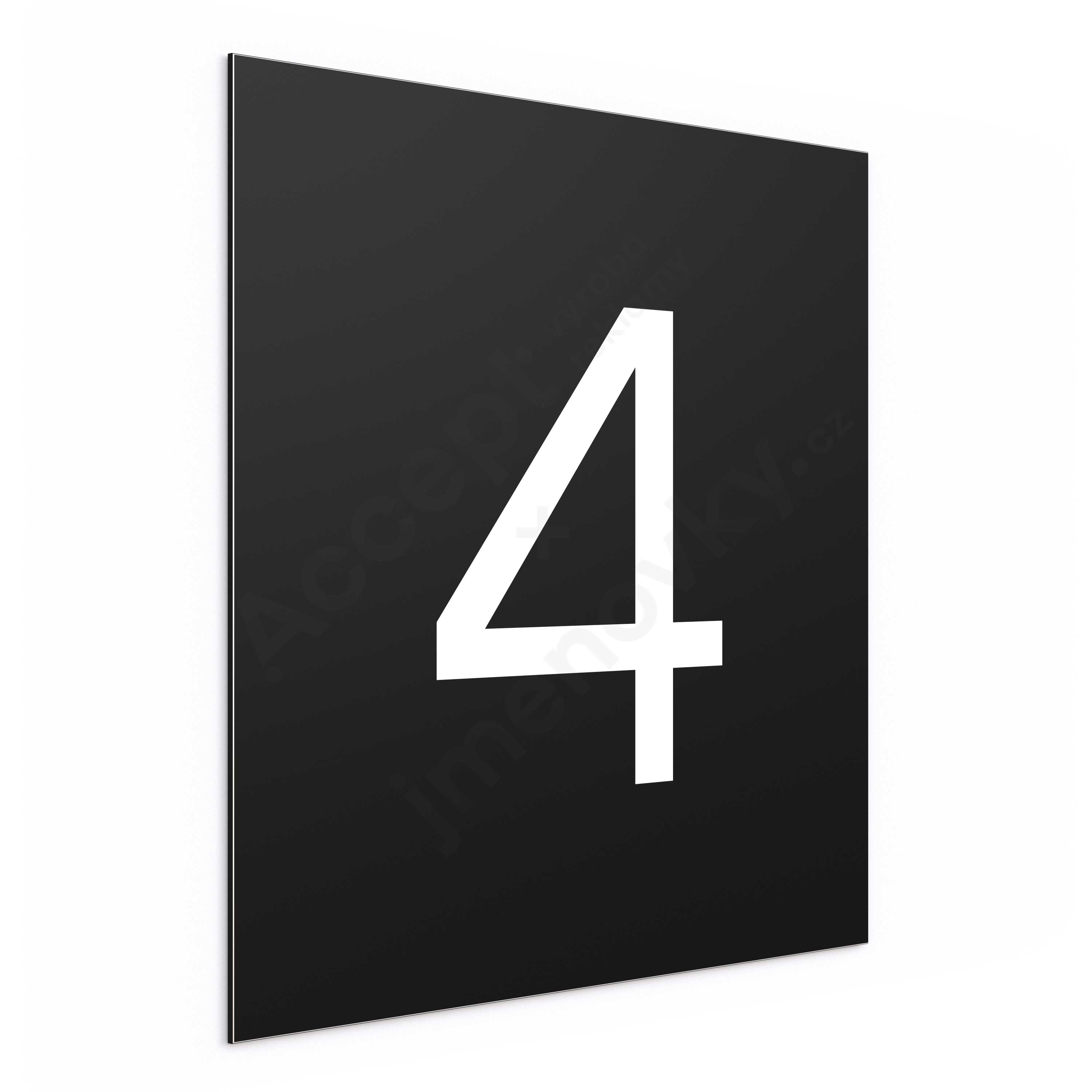 Označení podlaží - číslo "4" - černá tabulka - bílý popis