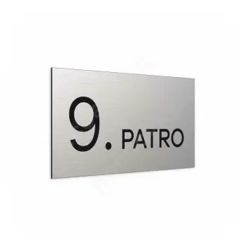 Označení podlaží "9. PATRO" - stříbrná tabulka - černý popis