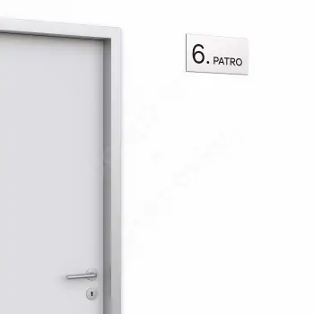 Označení podlaží "6. PATRO" - stříbrná tabulka - černý popis - náhled