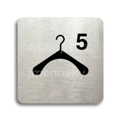 Piktogram "šatna 5 III" - stříbrná tabulka - černý tisk bez rámečku