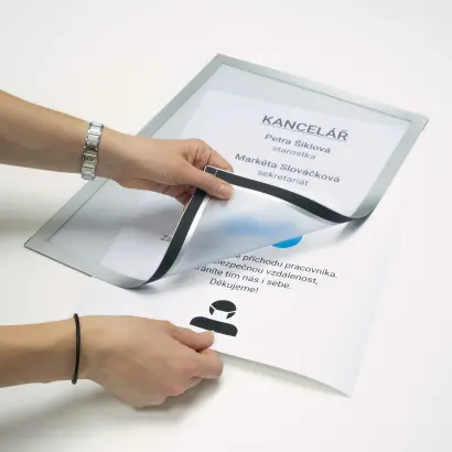 samolepicí magnetická kapsa A3 - stříbrná s vloženým tiskem